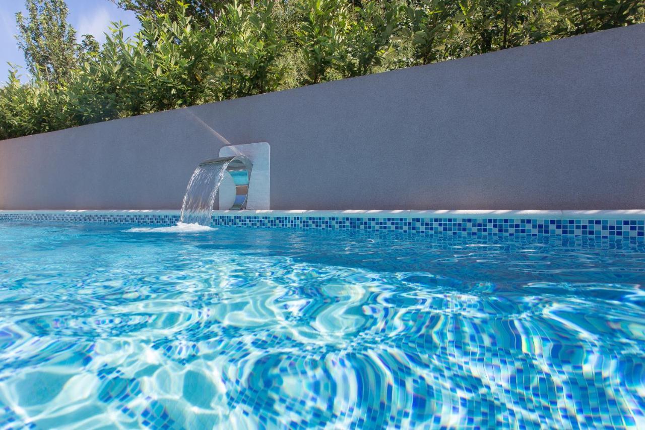 Life - New And Luxury Holiday House Kastela Exterior photo