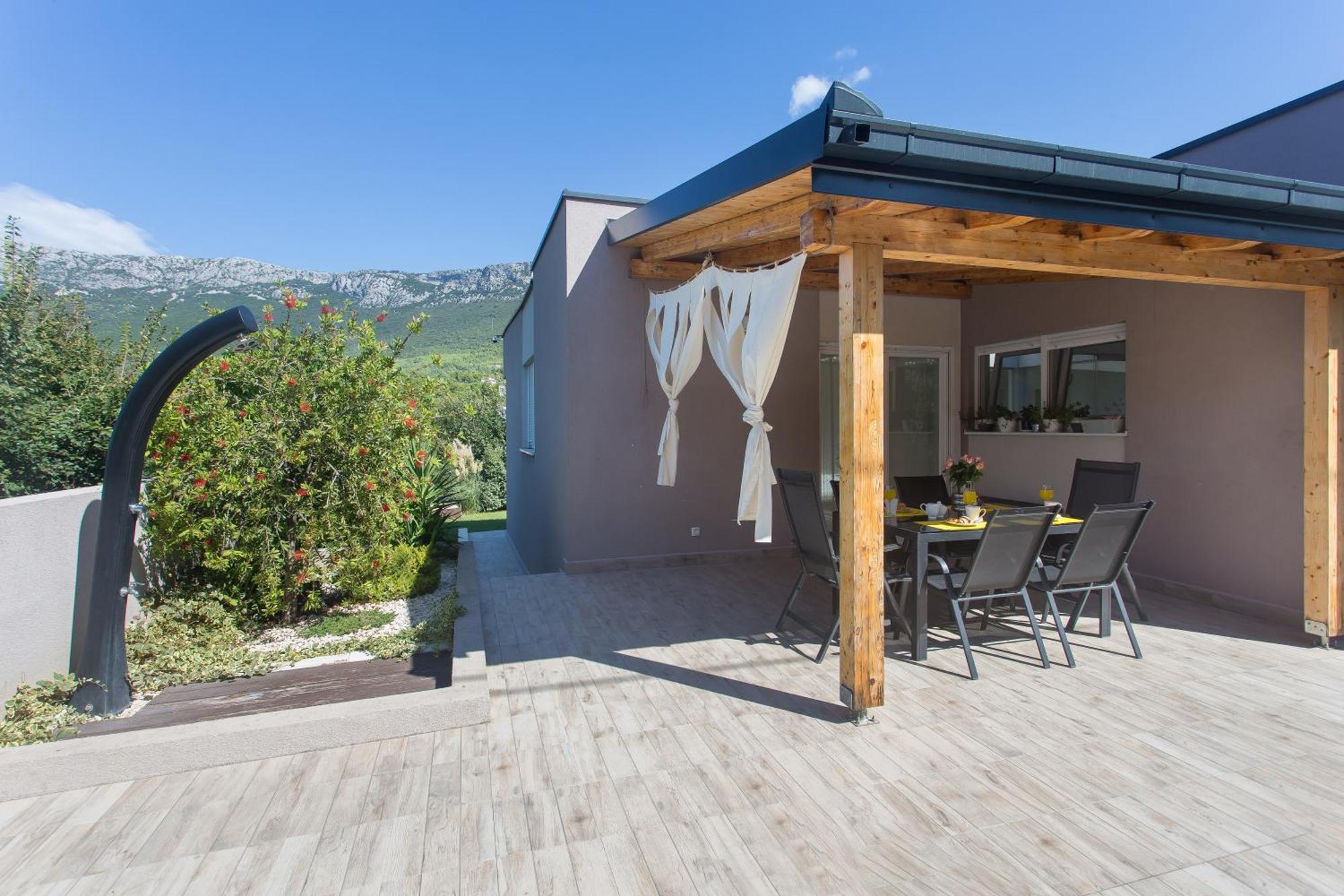 Life - New And Luxury Holiday House Kastela Exterior photo